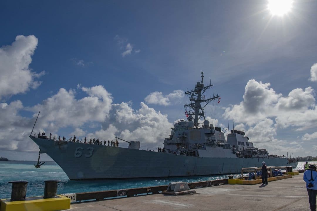 U.S. Moves to Reinstate Hormuz Ship Blockade